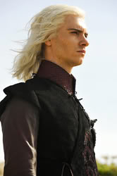 GameOfThrones_EpisodeStills_1x01_WinterIsComing_0023