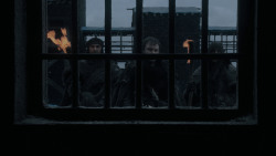 extant_GameOfThrones_1x01-WinterIsComing_0008