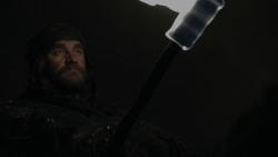 extant_GameOfThrones_1x01-WinterIsComing_0033