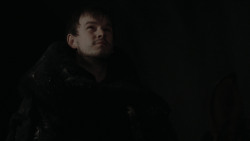 extant_GameOfThrones_1x01-WinterIsComing_0037