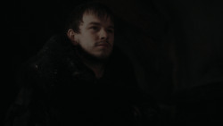 extant_GameOfThrones_1x01-WinterIsComing_0040