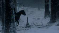 extant_GameOfThrones_1x01-WinterIsComing_0109