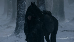 extant_GameOfThrones_1x01-WinterIsComing_0160