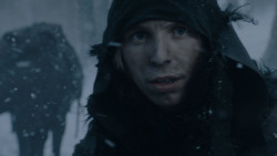 extant_GameOfThrones_1x01-WinterIsComing_0172