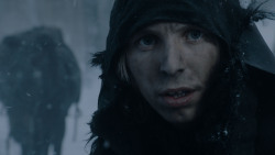 extant_GameOfThrones_1x01-WinterIsComing_0175