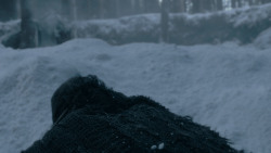 extant_GameOfThrones_1x01-WinterIsComing_0187