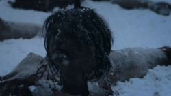 extant_GameOfThrones_1x01-WinterIsComing_0206