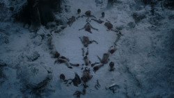 extant_GameOfThrones_1x01-WinterIsComing_0240