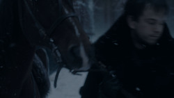 extant_GameOfThrones_1x01-WinterIsComing_0349