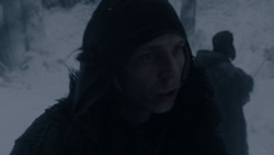 extant_GameOfThrones_1x01-WinterIsComing_0393