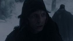 extant_GameOfThrones_1x01-WinterIsComing_0396