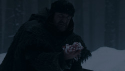 extant_GameOfThrones_1x01-WinterIsComing_0460