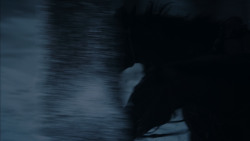 extant_GameOfThrones_1x01-WinterIsComing_0479