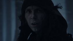 extant_GameOfThrones_1x01-WinterIsComing_0491