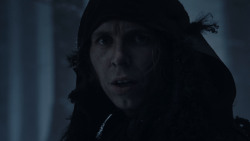 extant_GameOfThrones_1x01-WinterIsComing_0492