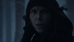 extant_GameOfThrones_1x01-WinterIsComing_0493
