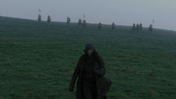extant_GameOfThrones_1x01-WinterIsComing_0602