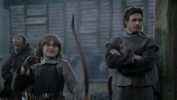 extant_GameOfThrones_1x01-WinterIsComing_0641