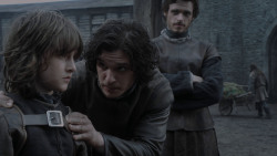 extant_GameOfThrones_1x01-WinterIsComing_0652