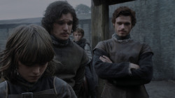extant_GameOfThrones_1x01-WinterIsComing_0664