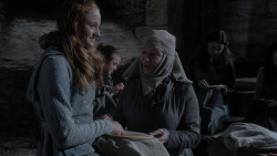 extant_GameOfThrones_1x01-WinterIsComing_0670