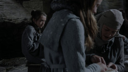 extant_GameOfThrones_1x01-WinterIsComing_0678