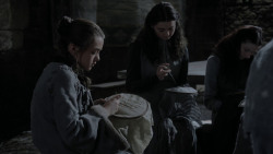 extant_GameOfThrones_1x01-WinterIsComing_0684