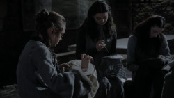extant_GameOfThrones_1x01-WinterIsComing_0685
