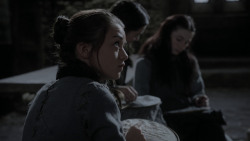 extant_GameOfThrones_1x01-WinterIsComing_0693