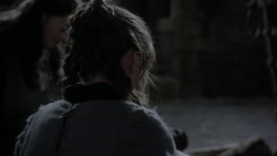 extant_GameOfThrones_1x01-WinterIsComing_0697
