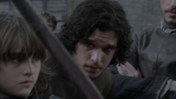 extant_GameOfThrones_1x01-WinterIsComing_0733