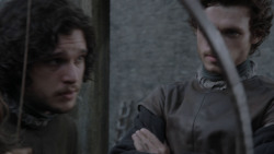 extant_GameOfThrones_1x01-WinterIsComing_0734