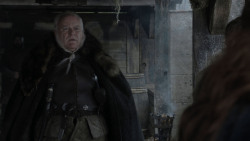 extant_GameOfThrones_1x01-WinterIsComing_0765