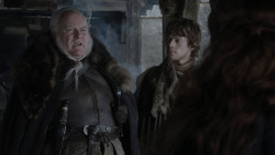 extant_GameOfThrones_1x01-WinterIsComing_0771