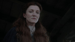 extant_GameOfThrones_1x01-WinterIsComing_0835