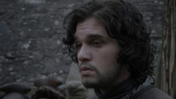 extant_GameOfThrones_1x01-WinterIsComing_0838