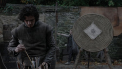 extant_GameOfThrones_1x01-WinterIsComing_0841