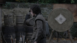 extant_GameOfThrones_1x01-WinterIsComing_0844