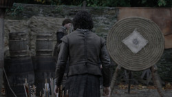extant_GameOfThrones_1x01-WinterIsComing_0845