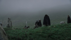 extant_GameOfThrones_1x01-WinterIsComing_0861