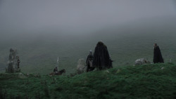 extant_GameOfThrones_1x01-WinterIsComing_0862