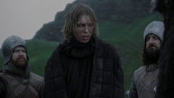 extant_GameOfThrones_1x01-WinterIsComing_0878