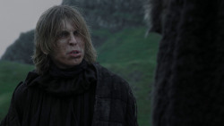 extant_GameOfThrones_1x01-WinterIsComing_0892
