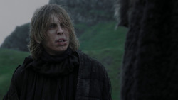 extant_GameOfThrones_1x01-WinterIsComing_0893