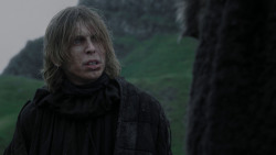 extant_GameOfThrones_1x01-WinterIsComing_0896