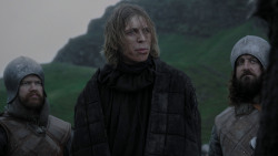 extant_GameOfThrones_1x01-WinterIsComing_0906
