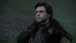 extant_GameOfThrones_1x01-WinterIsComing_0912