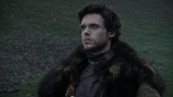 extant_GameOfThrones_1x01-WinterIsComing_0914