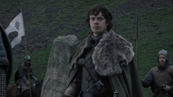 extant_GameOfThrones_1x01-WinterIsComing_0917