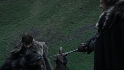extant_GameOfThrones_1x01-WinterIsComing_0935
